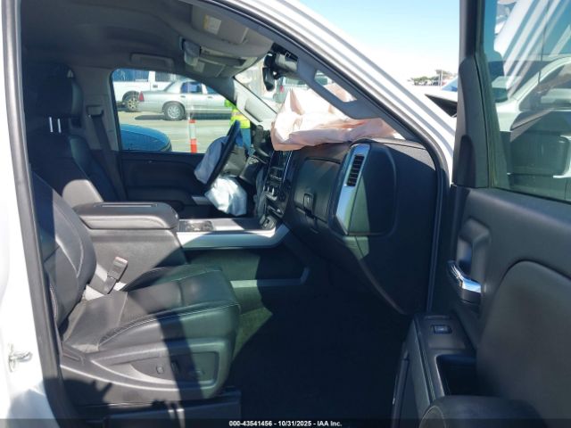 2017 CHEVROLET SILVERADO 2500HD 1GC1KWEG9HF200956 Photo 4