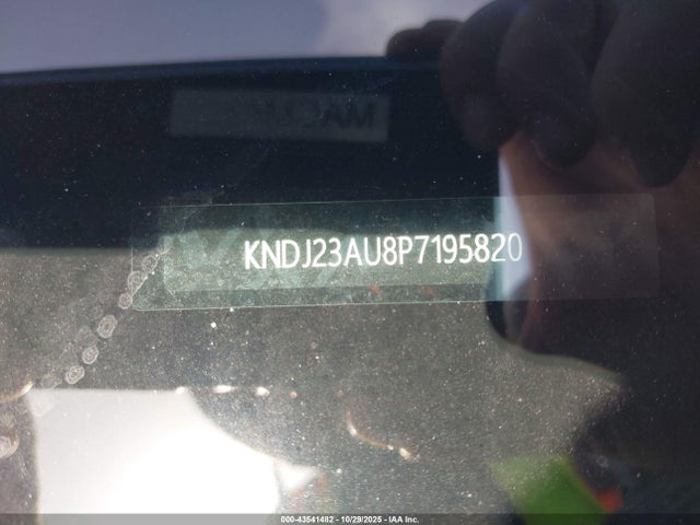 KNDJ23AU8P7195820 KIA SOUL LX