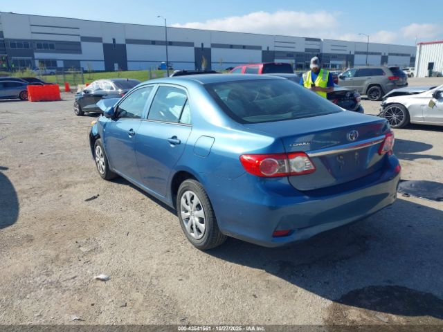 2013 TOYOTA COROLLA 5YFBU4EE2DP198827 Photo 2