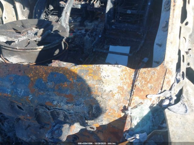 2024 FORD EXPLORER 1FMSK7DHXRGA17965 Photo 8