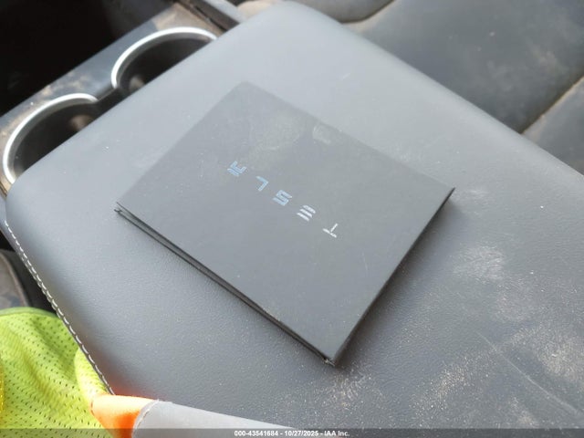 2025 TESLA MODEL 3 5YJ3E1ET8SF038801 Photo 10