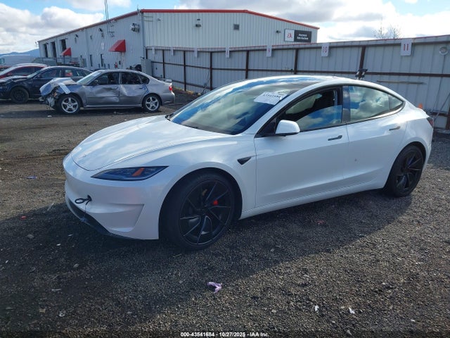 2025 TESLA MODEL 3 5YJ3E1ET8SF038801 Photo 1