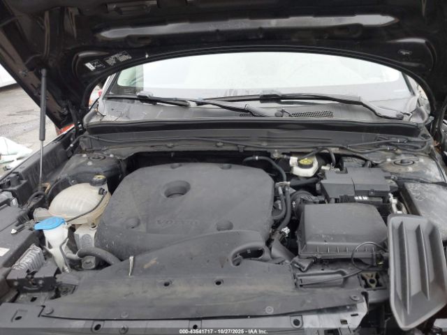 2020 VOLVO XC40 YV4162UK2L2325765 Photo 9