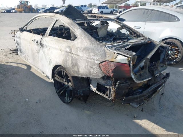 2016 BMW M4 WBS3R9C58GK337215 Photo 2