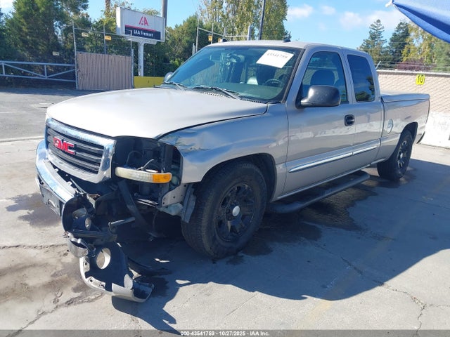 43541759 :رقم المزاد ، 1GTEC19T05Z130508 vin ، 2005 Gmc Sierra 1500 Sle مزاد بيع