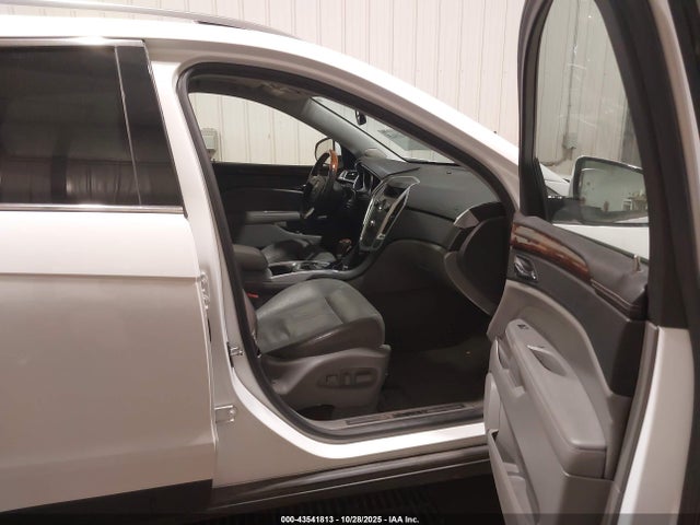 2010 CADILLAC SRX 3GYFNDEY3AS547608 Photo 4