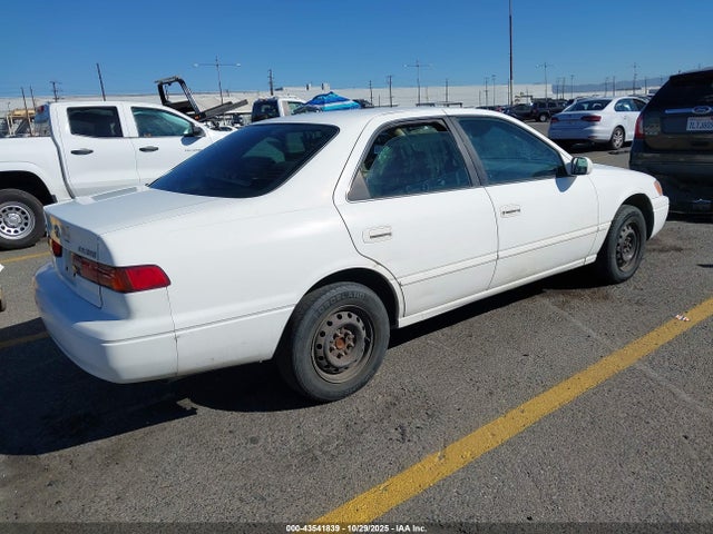 1999 TOYOTA CAMRY 4T1BG22K5XU891335 Photo 3