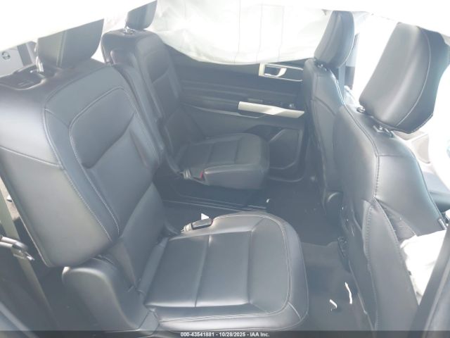 2022 FORD EXPLORER 1FMSK7DH2NGB72195 Photo 7