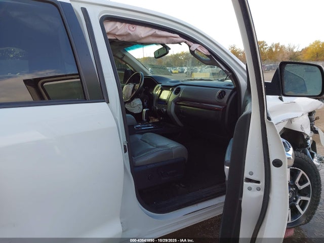 5TFHY5F12HX590813 Toyota Tundra Limited 5.7l V8