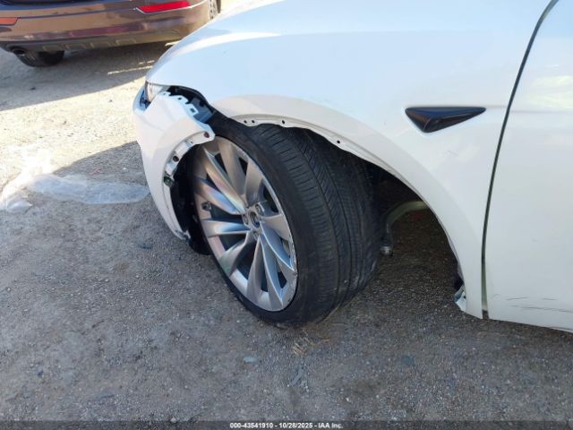 2026 TESLA MODEL Y 7SAYGDEE5TA381442 Photo 5