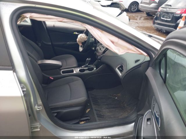 2019 CHEVROLET CRUZE 3G1BC6SM8KS565894 Photo 4