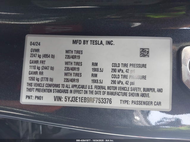 2024 TESLA MODEL 3 5YJ3E1EB9RF753376 Photo 8
