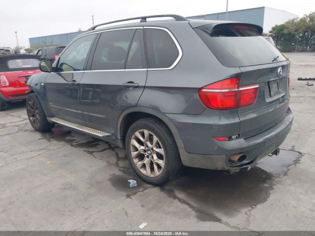 2013 BMW X5 5UXZV4C52D0B10983 Photo 2