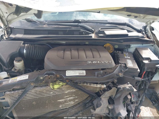 2C4RDGCG4ER421942 Dodge Grand Caravan Sxt