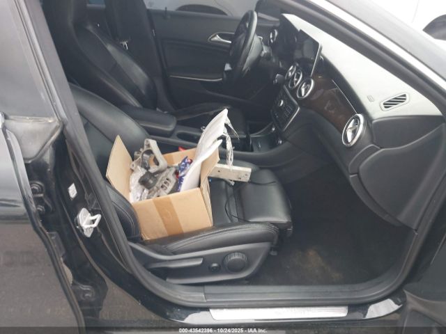 2016 MERCEDES-BENZ CLA 250 WDDSJ4EB7GN302864 Photo 4