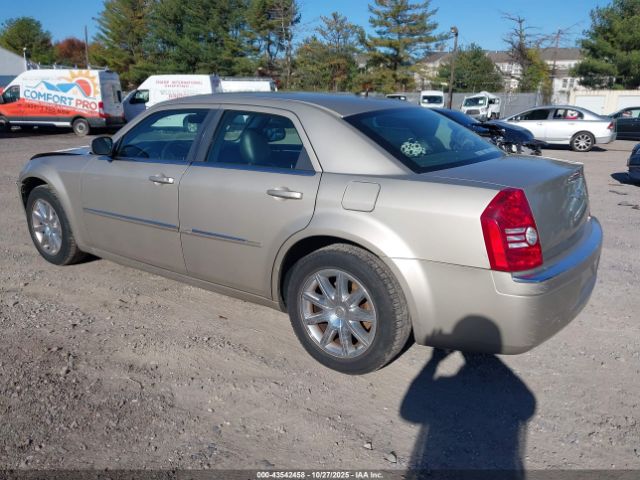 2008 CHRYSLER 300 2C3KA33G48H218342 Photo 2
