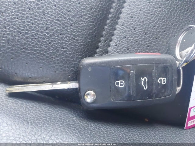 2015 Volkswagen Jetta 2.0l Tdi Se მანქანა იყიდება აუქციონზე, vin: 3VWLA7AJ3FM306073, აუქციონის ნომერი: 43542553