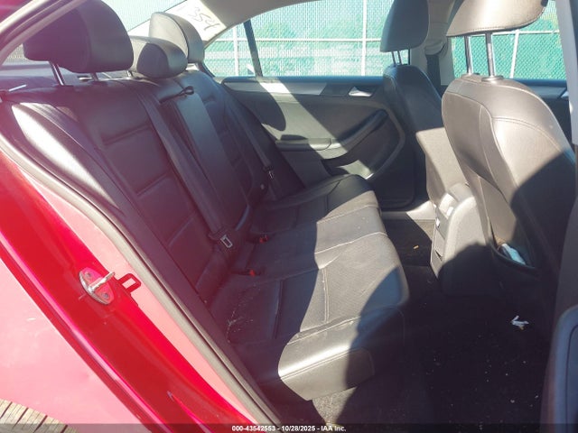 2015 Volkswagen Jetta 2.0l Tdi Se მანქანა იყიდება აუქციონზე, vin: 3VWLA7AJ3FM306073, აუქციონის ნომერი: 43542553