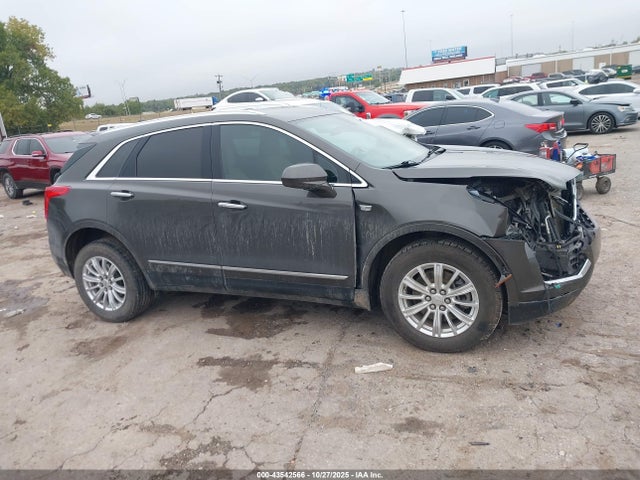 43542566 :رقم المزاد ، 1GYKNARS3KZ199140 vin ، 2019 Cadillac Xt5 Standard مزاد بيع