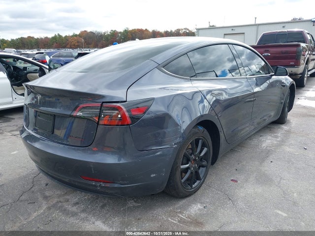 2023 TESLA MODEL 3 5YJ3E1EA8PF656092 Photo 3