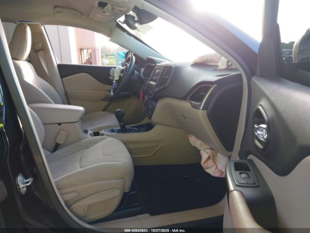 2021 JEEP CHEROKEE 1C4PJLCB6MD140837 Photo 4