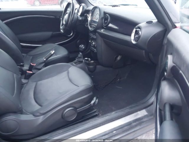 2011 MINI COOPER WMWZN3C5XBT133140 Photo 4