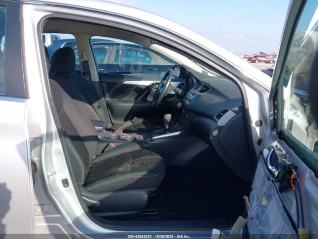 2018 NISSAN SENTRA 3N1AB7AP6JY302485 Photo 4