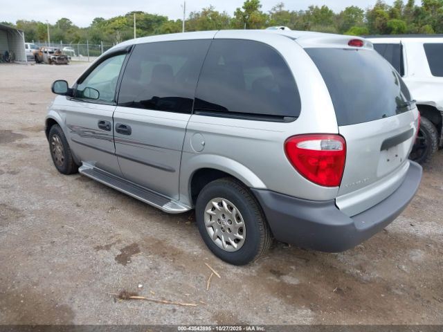 2002 CHRYSLER VOYAGER 1C4GJ25332B614042 Photo 2