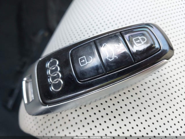 2021 AUDI E-TRON WA1VAAGE8MB038896 Photo 10