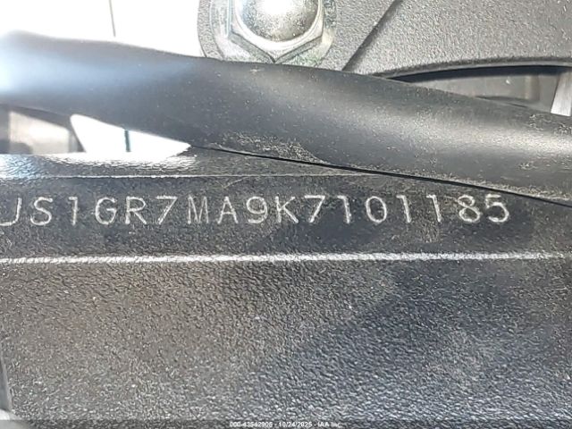 2019 SUZUKI GSX-R750 JS1GR7MA9K7101185 Photo 9