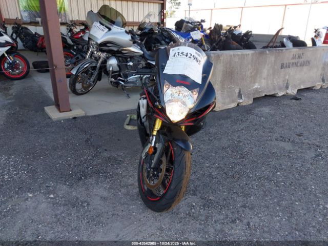 2019 SUZUKI GSX-R750 JS1GR7MA9K7101185 Photo 4