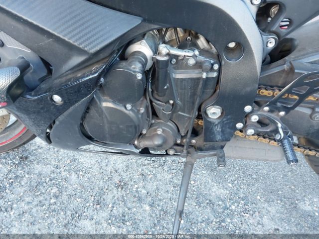 2019 SUZUKI GSX-R750 JS1GR7MA9K7101185 Photo 8