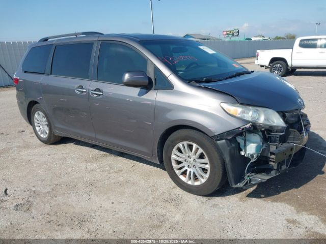 2017 TOYOTA SIENNA 5TDYZ3DCXHS856655