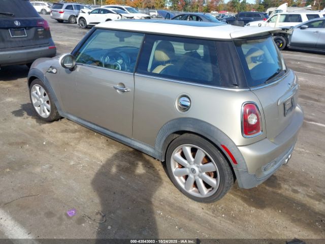 2009 MINI COOPER S WMWMF73529TT99485 Photo 2