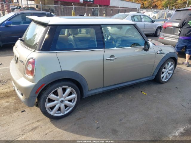 2009 MINI COOPER S WMWMF73529TT99485 Photo 3