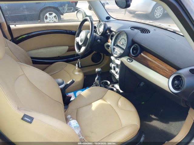 2009 MINI COOPER S WMWMF73529TT99485 Photo 4