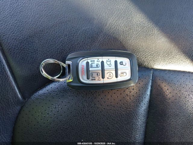 2022 CHRYSLER PACIFICA 2C4RC1BG7NR198846 Photo 10