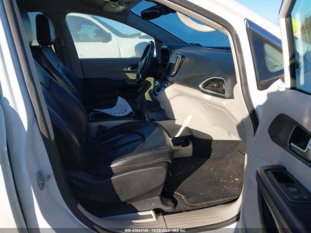 2022 CHRYSLER PACIFICA 2C4RC1BG7NR198846 Photo 4
