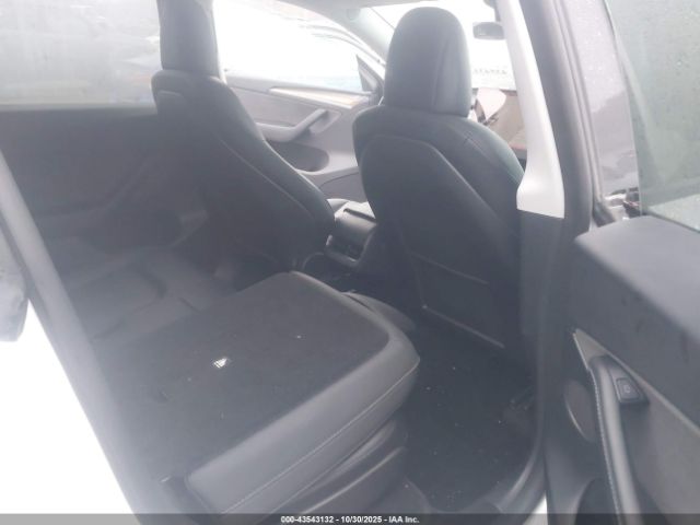 2023 TESLA MODEL Y 7SAYGAEE7PF630072 Photo 7