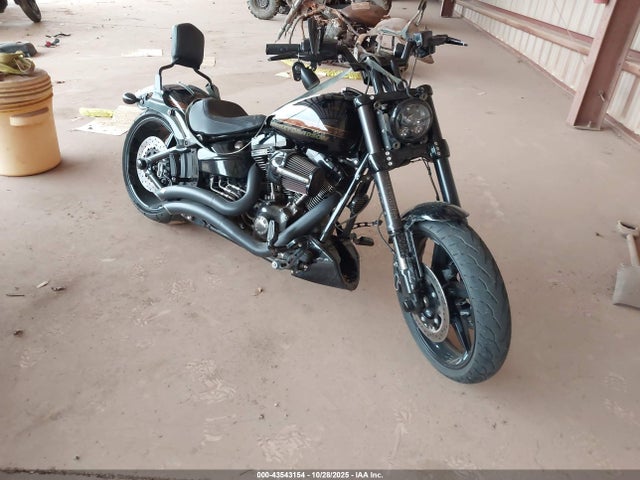 2016 HARLEY-DAVIDSON FXSE 1HD1TG927GB964147