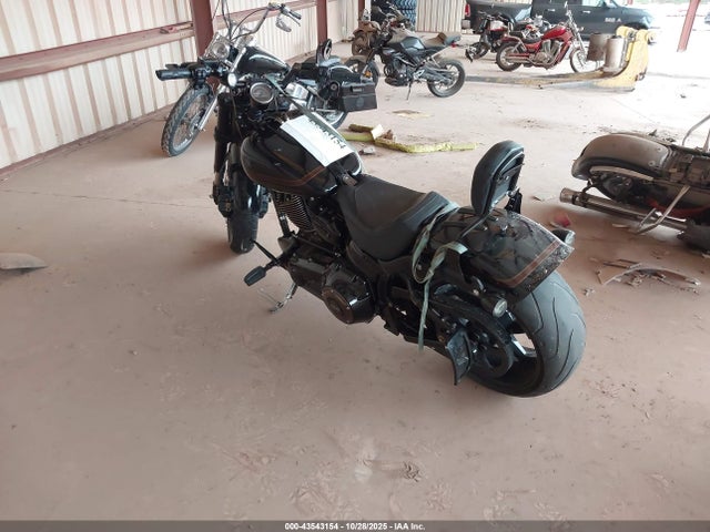 2016 HARLEY-DAVIDSON FXSE 1HD1TG927GB964147 Photo 2