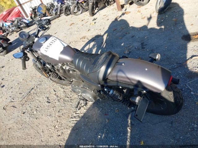 2017 HARLEY-DAVIDSON XL883 1HD4LE211HC427465 Photo 2