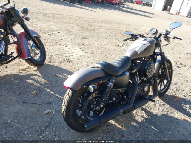 2017 HARLEY-DAVIDSON XL883 1HD4LE211HC427465 Photo 3
