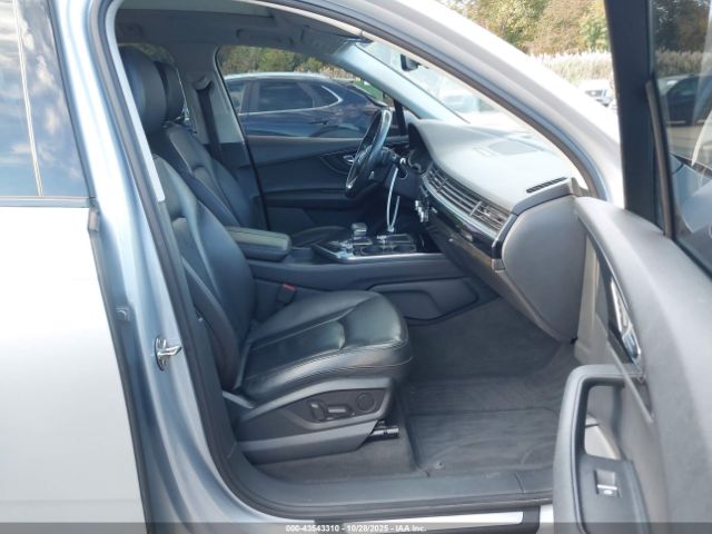 2019 AUDI Q7 WA1AAAF74KD010595 Photo 4