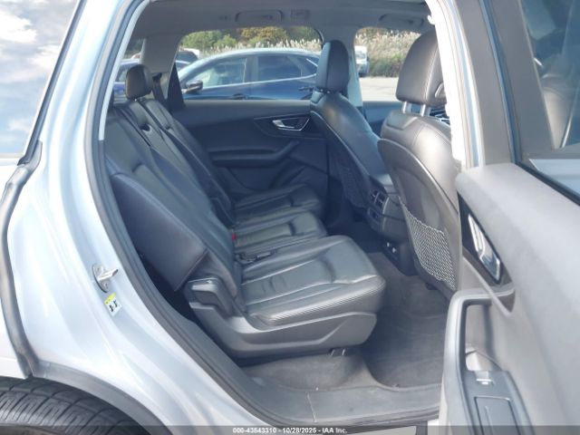 2019 AUDI Q7 WA1AAAF74KD010595 Photo 7