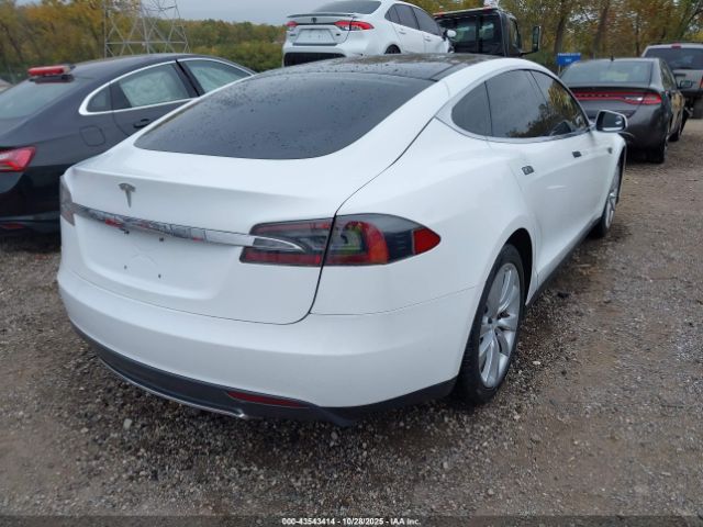 2013 TESLA MODEL S 5YJSA1BG8DFP11085 Photo 3