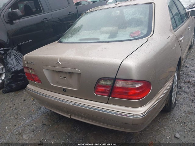 Auction sale of the 2001 Mercedes-benz E 320, vin: WDBJF65J31B215139, lot number: 43543463