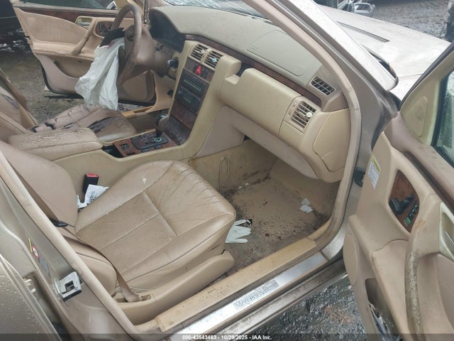 Auction sale of the 2001 Mercedes-benz E 320, vin: WDBJF65J31B215139, lot number: 43543463