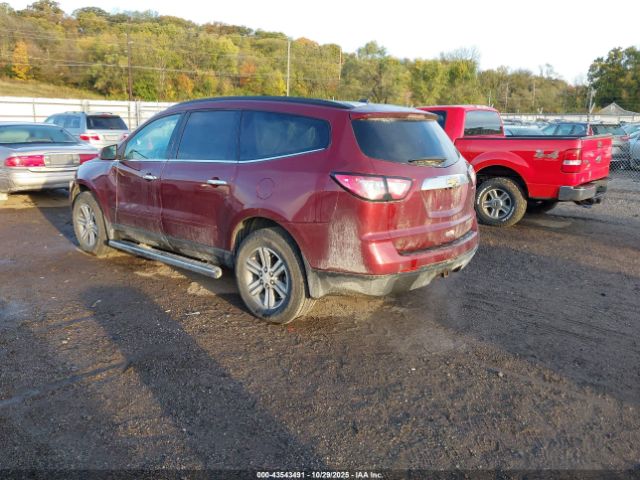 2015 CHEVROLET TRAVERSE 1GNKRHKD9FJ102047 Photo 2