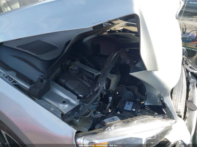 2018 VOLVO S60 YV140MTL8J2450624 Photo 9